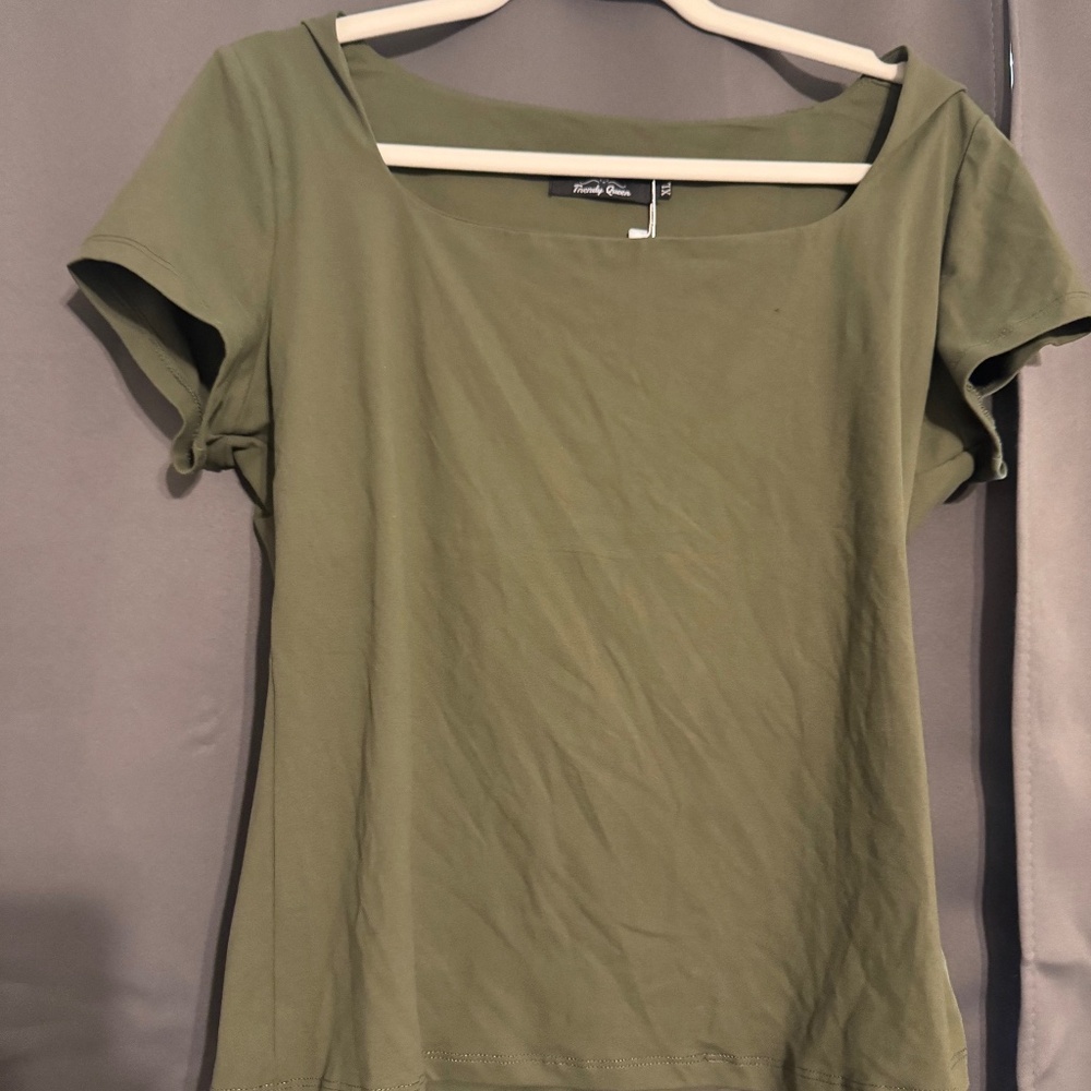 NWT Trendy Queen Square Neck Short Sleeve Top - Olive Green - XL